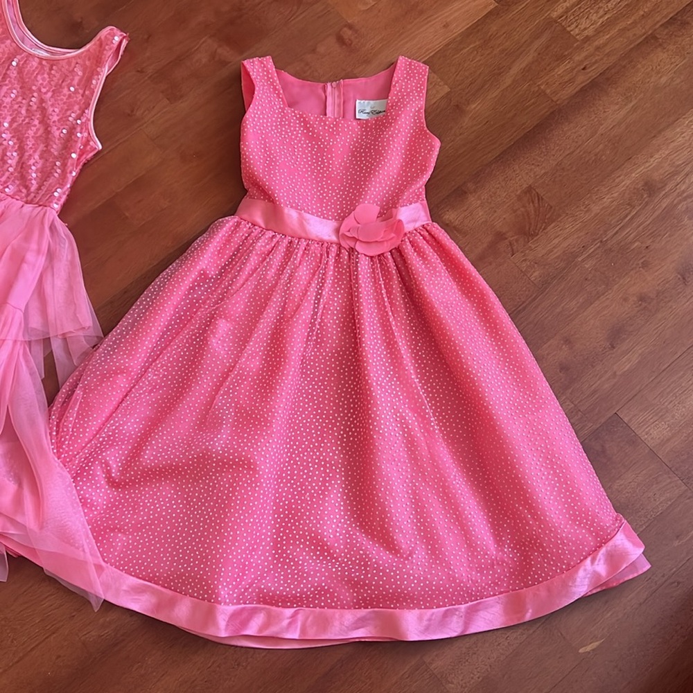 2 GIRLS DRESSES - Picture 2 of 8